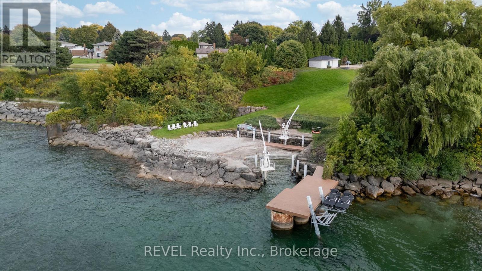 88 October Drive, St. Catharines, Ontario  L2N 6J6 - Photo 2 - X13744972