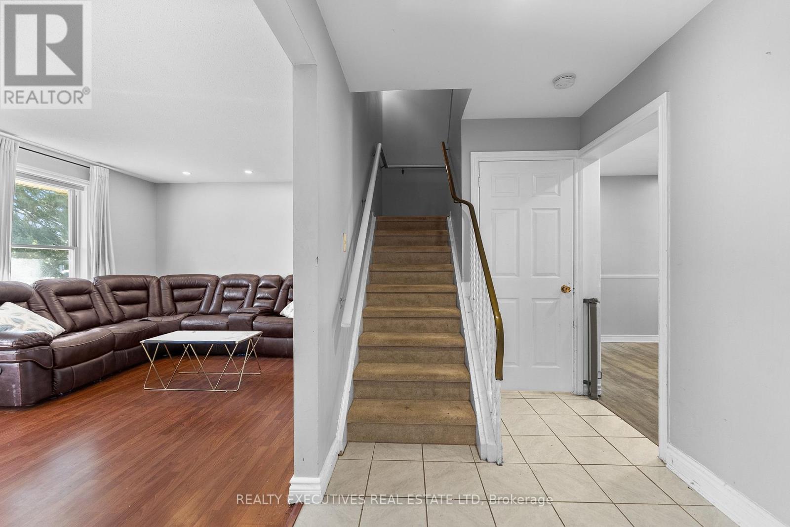 41 Winchester Drive, Ottawa, Ontario  K2L 2C8 - Photo 6 - X13744960