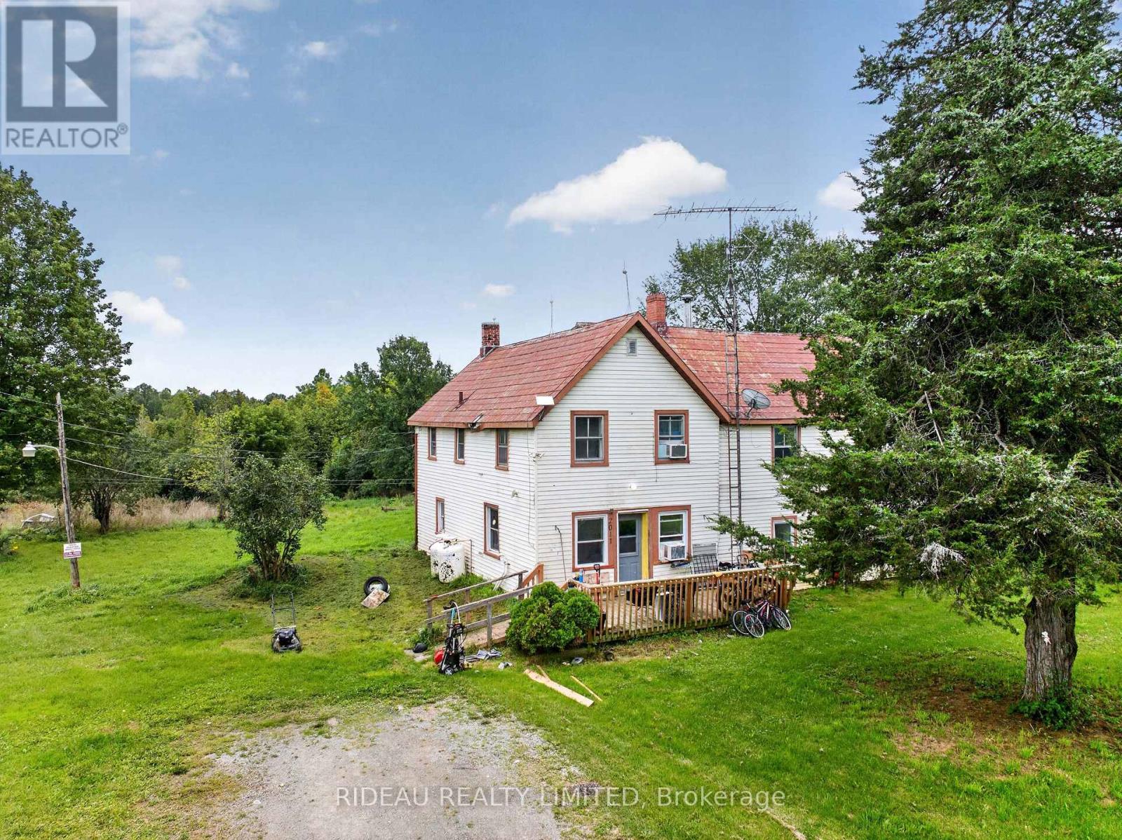 2011 FAIRVIEW ROAD, Rideau Lakes, Ontario