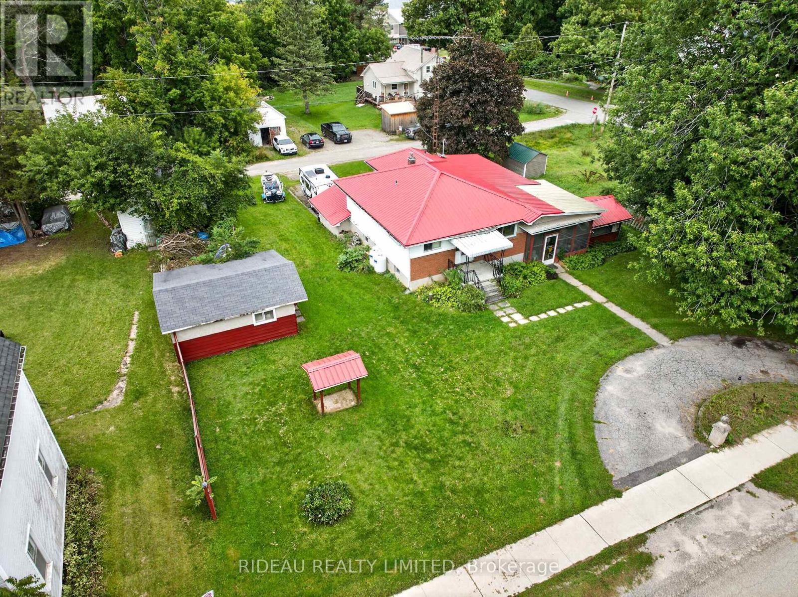 17 Colborne Street, Rideau Lakes, Ontario K0G 1V0 - Photo 3 - X13744996