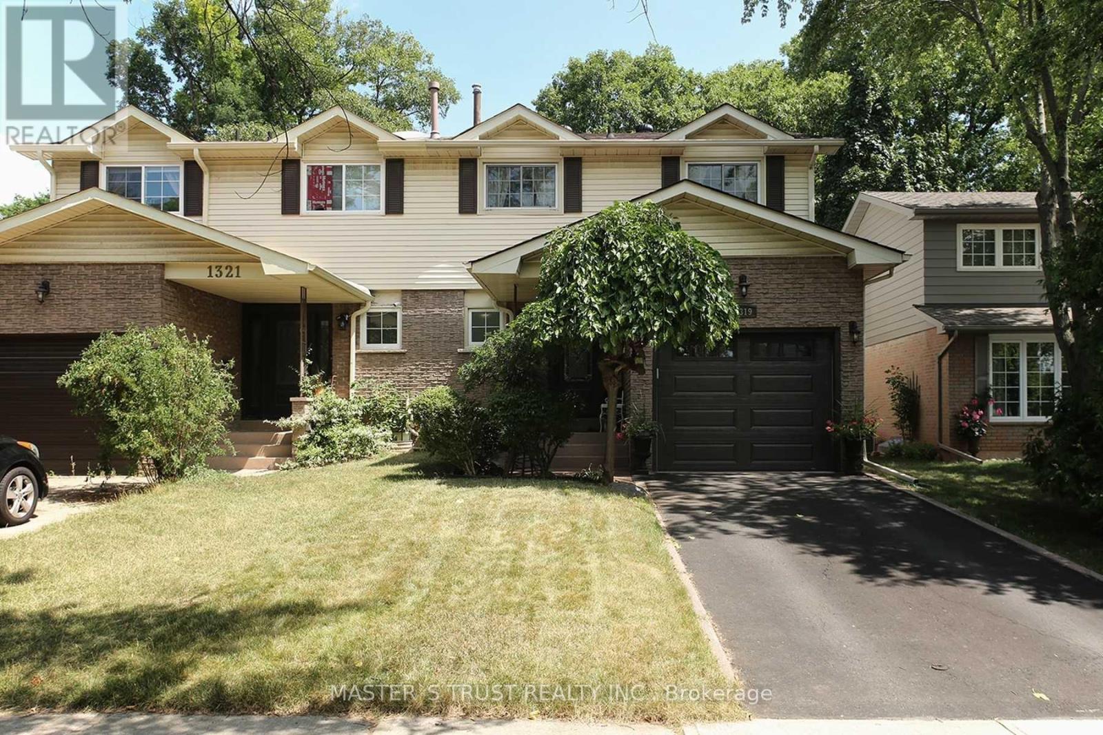 1319 White Oaks Boulevard E, Oakville, Ontario  L6H 2N7 - Photo 1 - W13744984