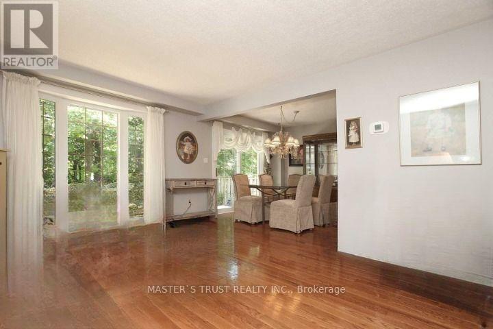 1319 White Oaks Boulevard E, Oakville, Ontario  L6H 2N7 - Photo 5 - W13744984