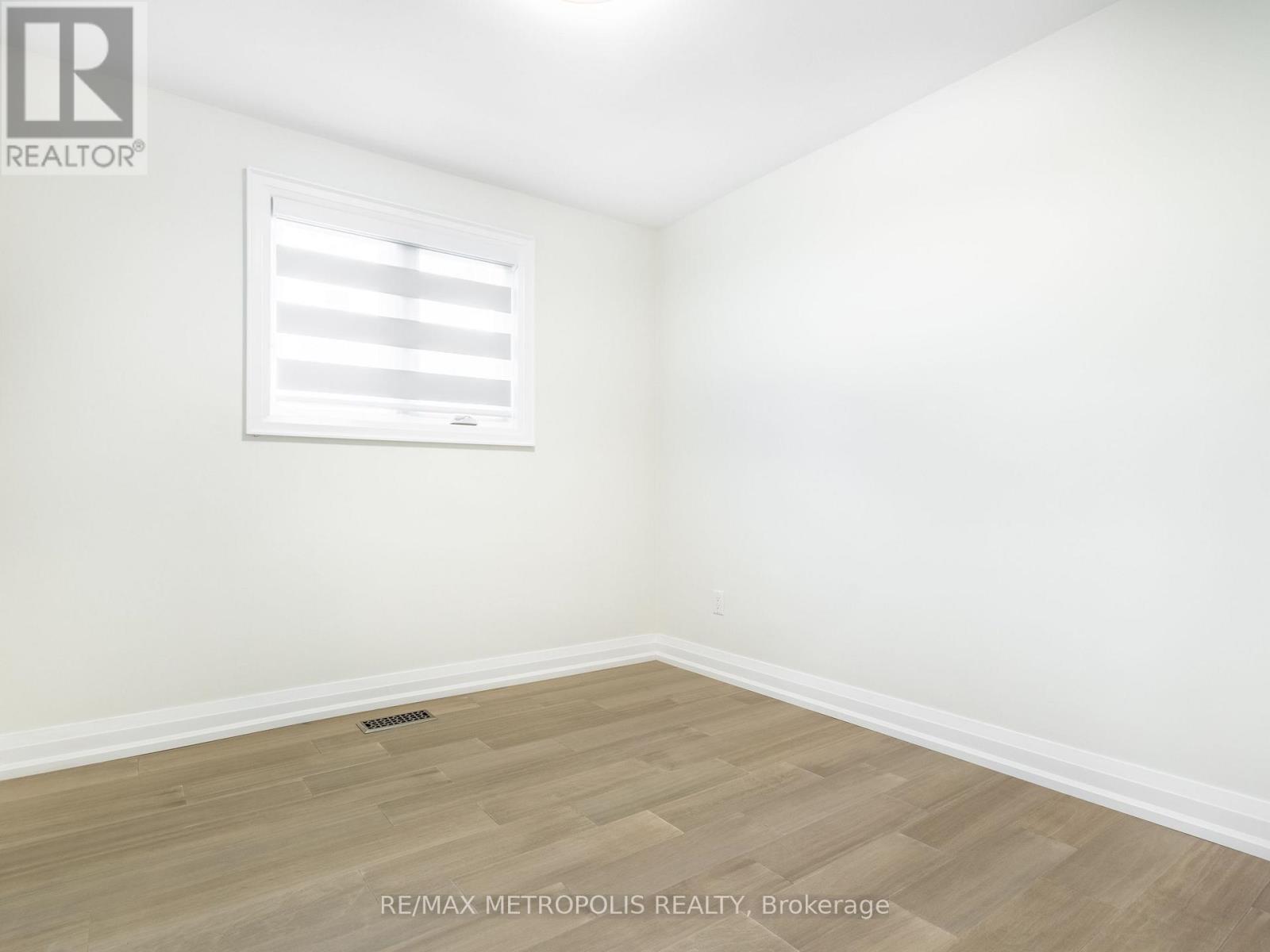 Upper - 62 Davelayne Road, Toronto, Ontario M9M 2A7 - Photo 16 - W13745066