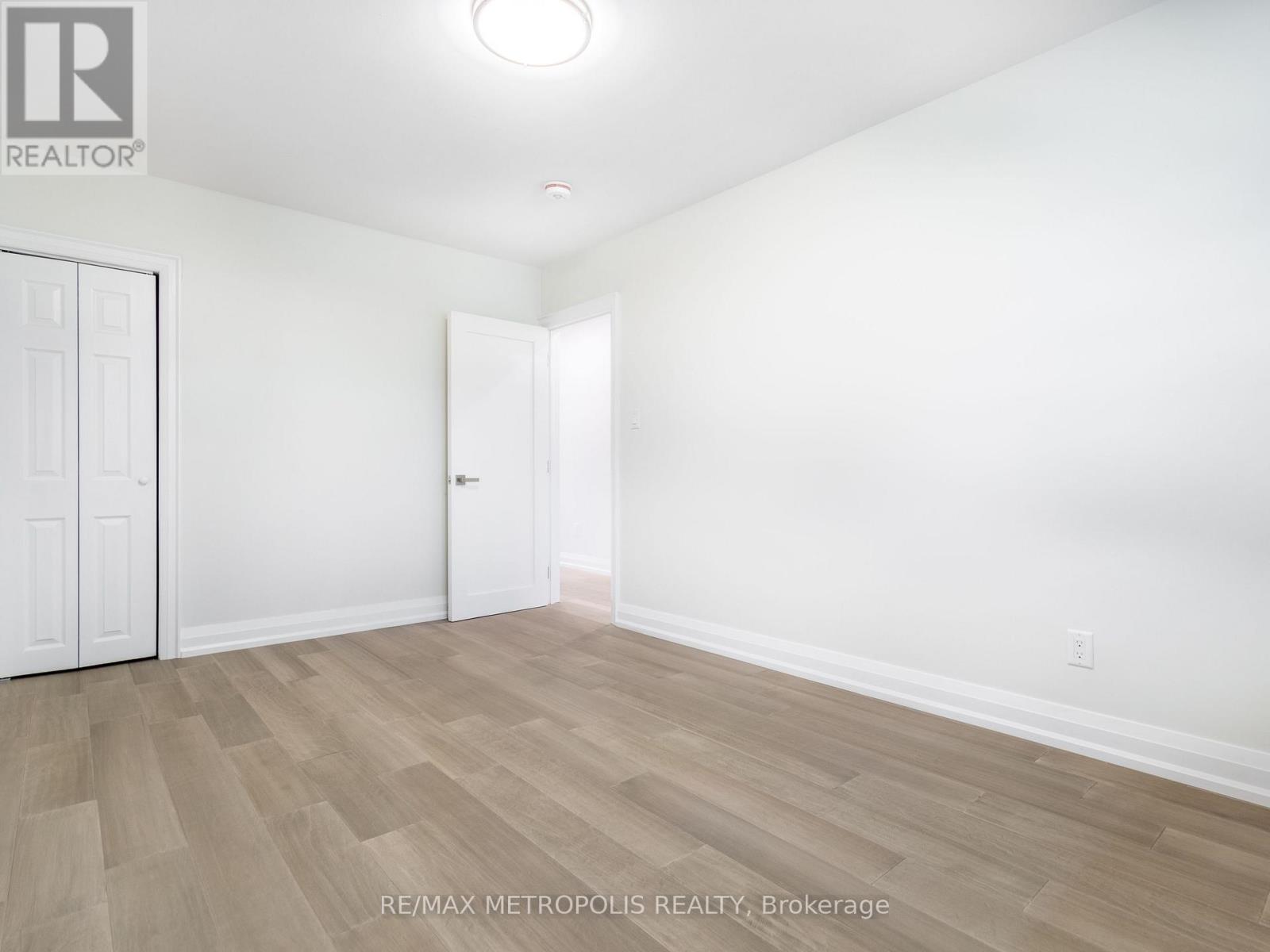Upper - 62 Davelayne Road, Toronto, Ontario M9M 2A7 - Photo 18 - W13745066