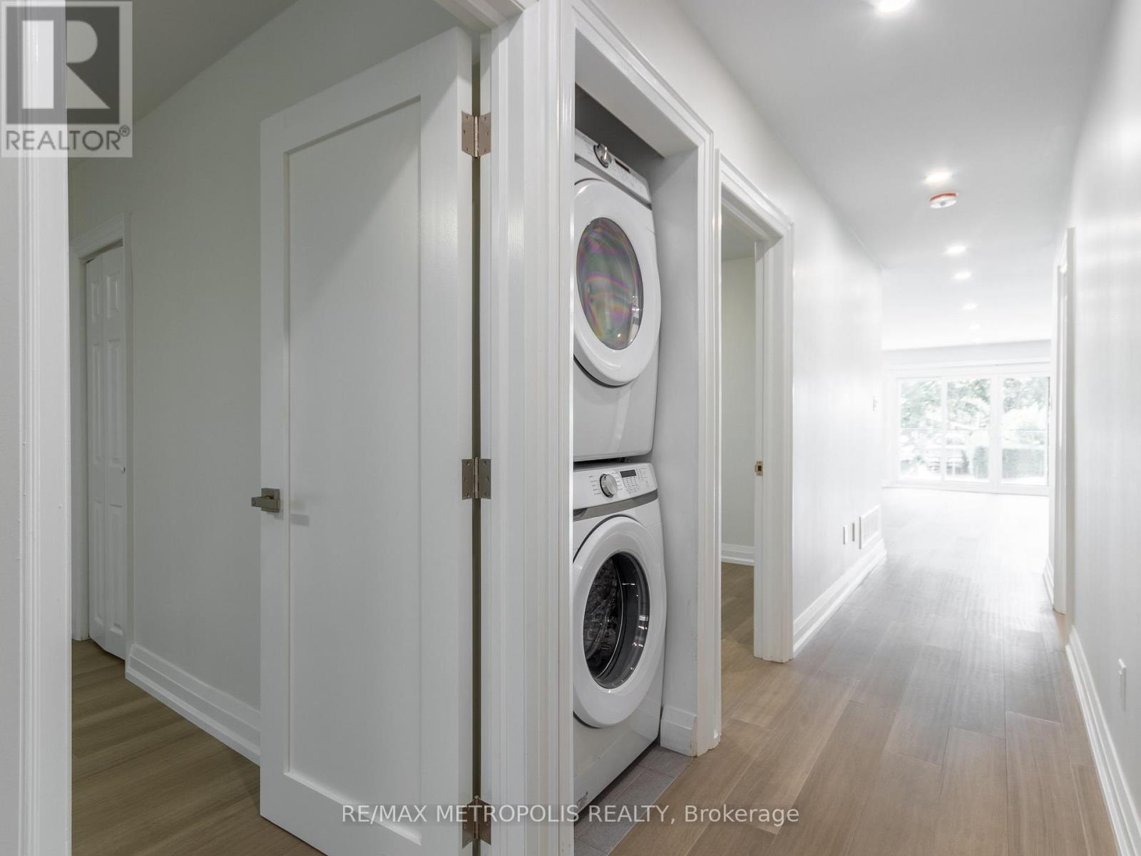 Upper - 62 Davelayne Road, Toronto, Ontario M9M 2A7 - Photo 22 - W13745066