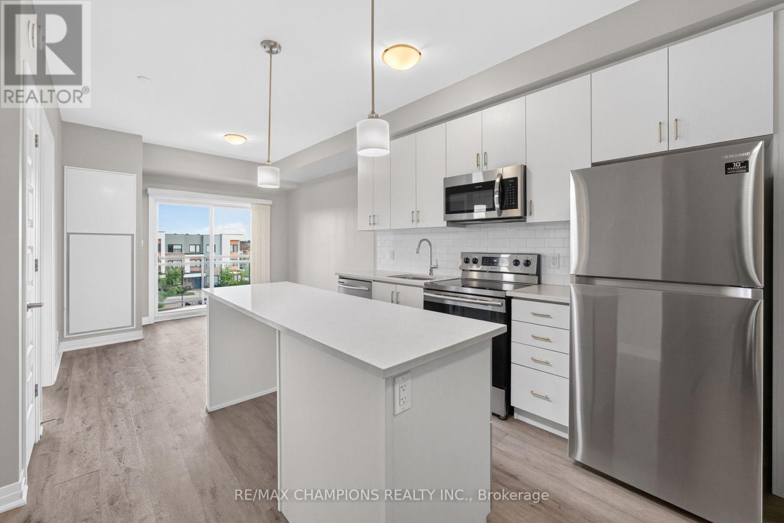 308 - 128 Grovewood Common, Oakville, Ontario  L6H 0X3 - Photo 13 - W13745084