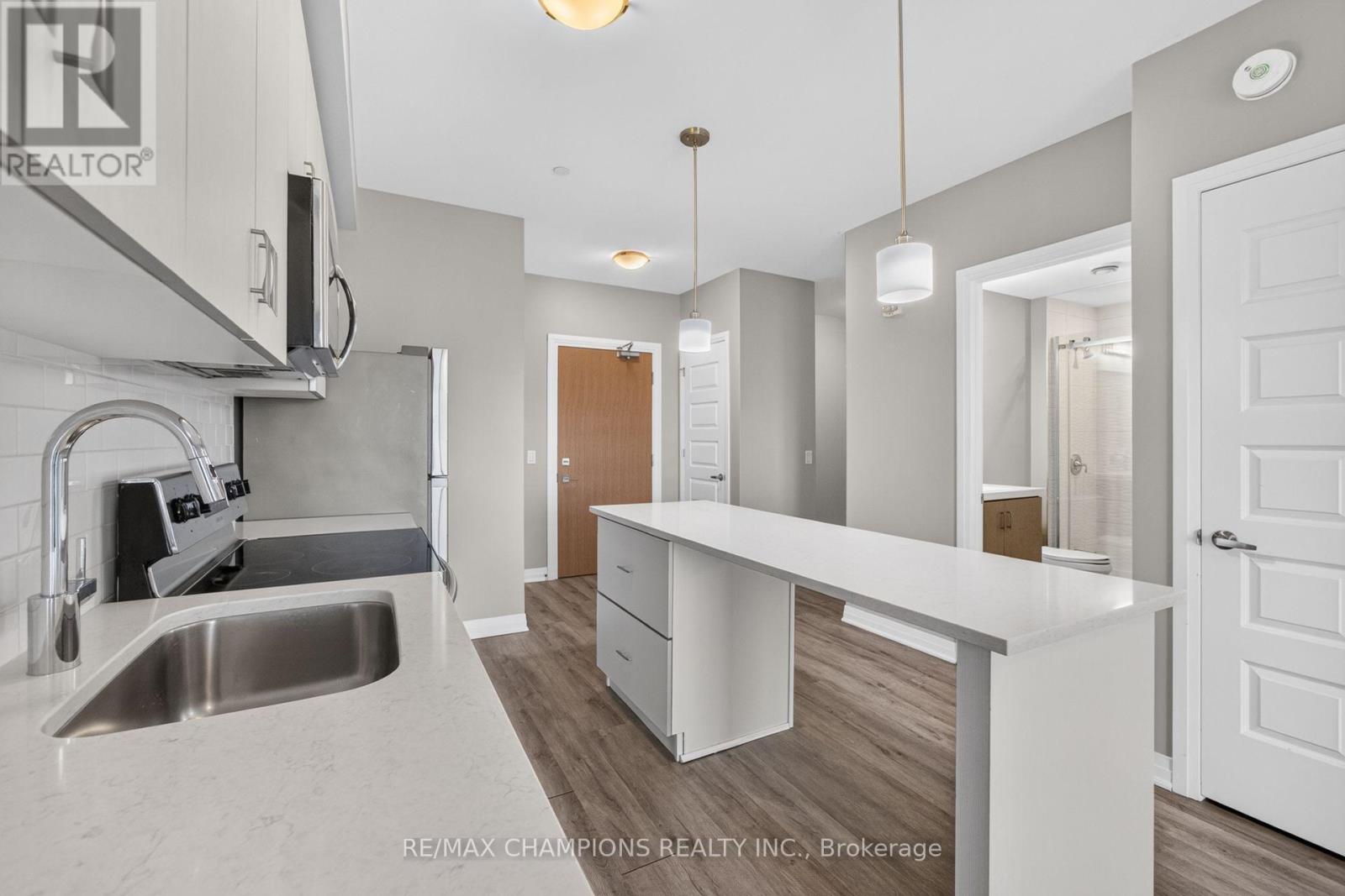 308 - 128 Grovewood Common, Oakville, Ontario  L6H 0X3 - Photo 17 - W13745084