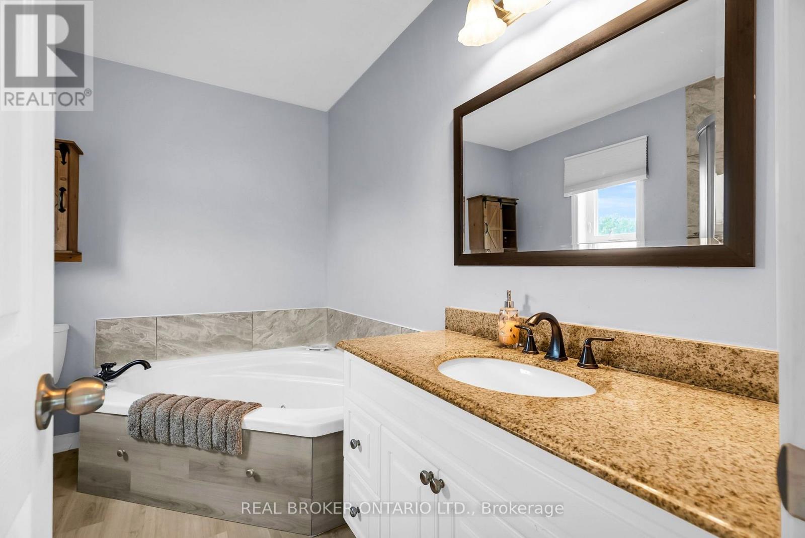 106008 Southgate Rd 10 Line, Southgate, Ontario  N0C 1B0 - Photo 27 - X13744836