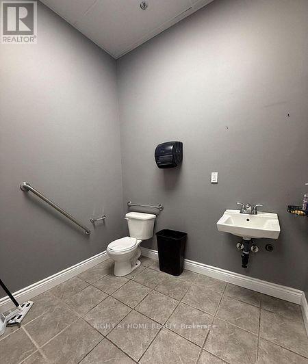 105 - 1 De Boers Drive, Toronto, Ontario  M3J 0G6 - Photo 11 - W13463482