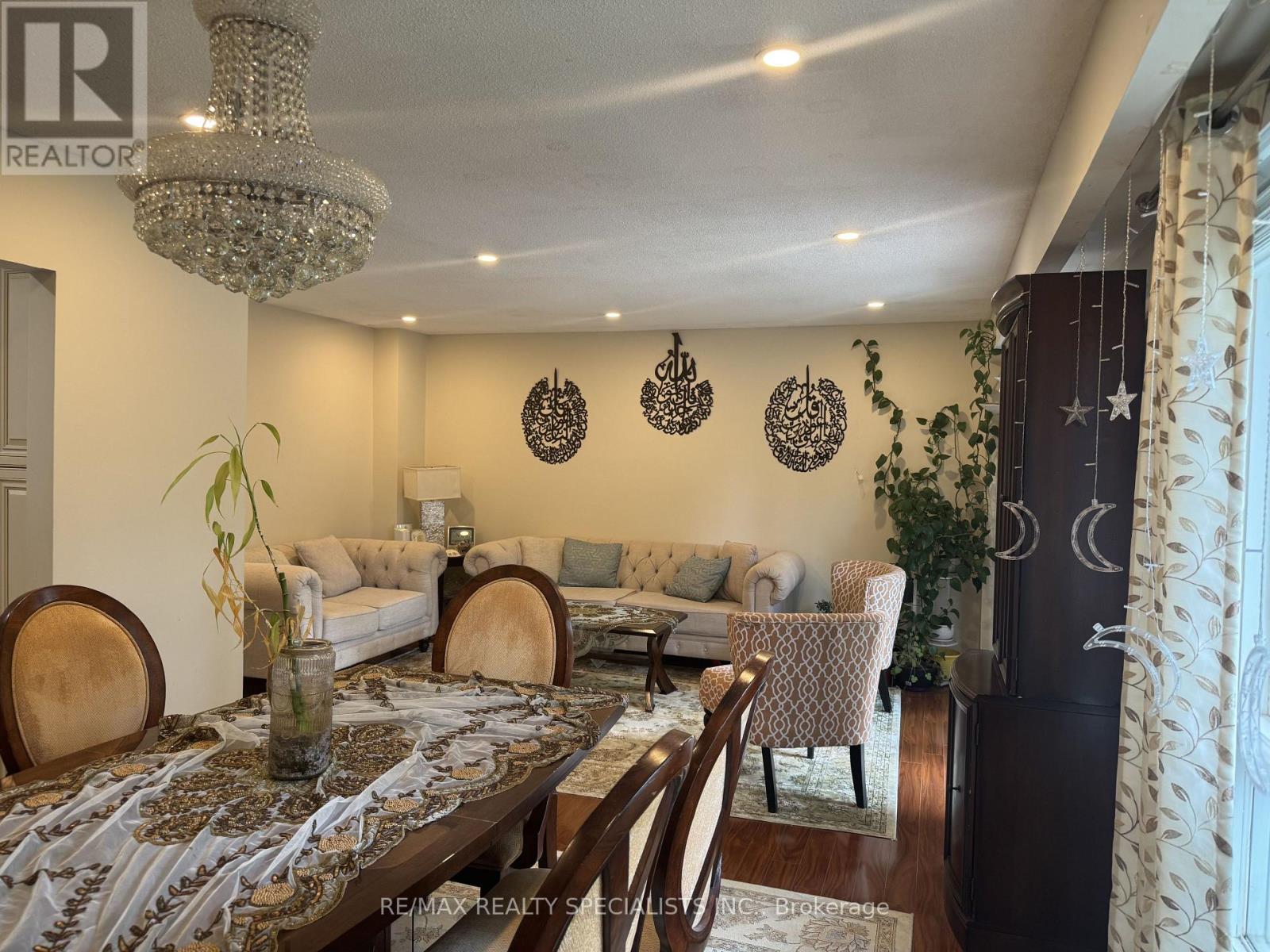 2849 Oslo Crescent, Mississauga, Ontario  L5N 1Z8 - Photo 9 - W13716342