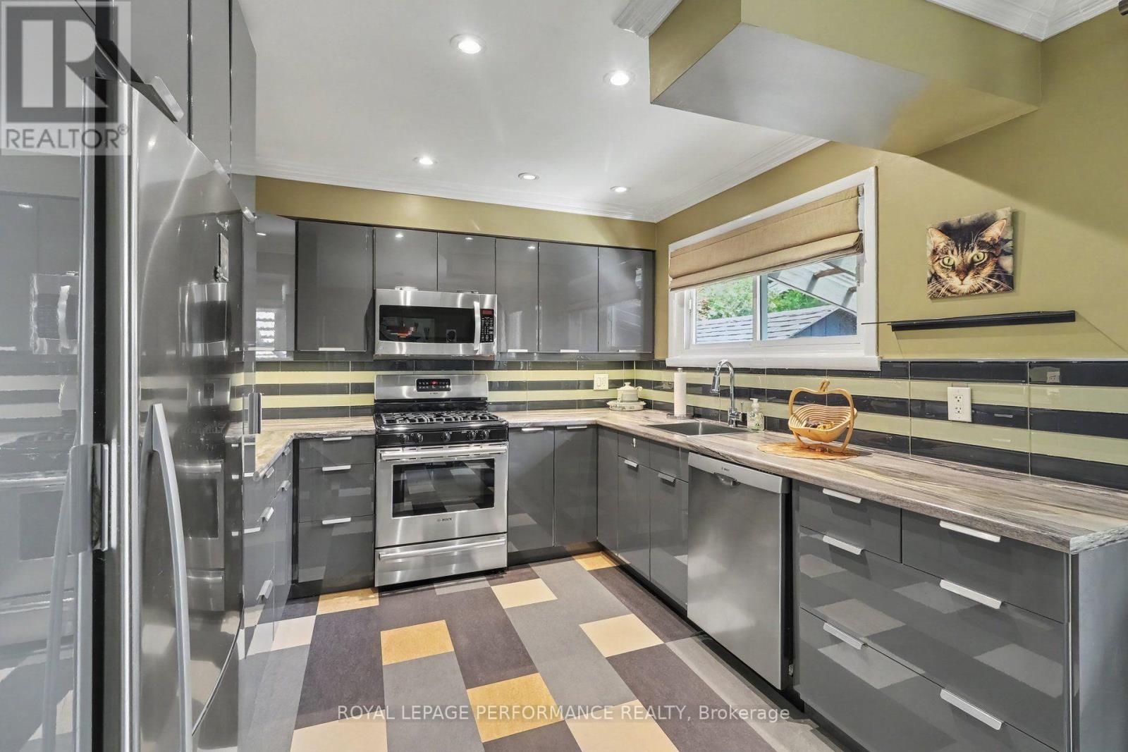 1147 Parkway Drive, Ottawa, Ontario  K2C 2W1 - Photo 10 - X13744432