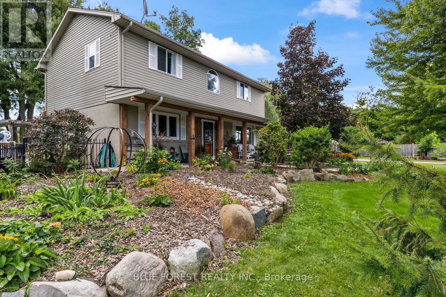 21948 Adelaide Street N, Middlesex Centre, Ontario  N0M 1C0 - Photo 2 - X13745154