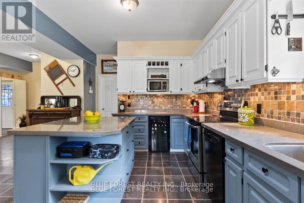21948 Adelaide Street N, Middlesex Centre, Ontario  N0M 1C0 - Photo 6 - X13745154