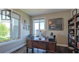 593 Harrogate Lane, Kelowna, British Columbia  V1V 3A5 - Photo 12 - 10388971