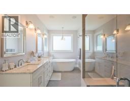 593 Harrogate Lane, Kelowna, British Columbia  V1V 3A5 - Photo 10 - 10388971
