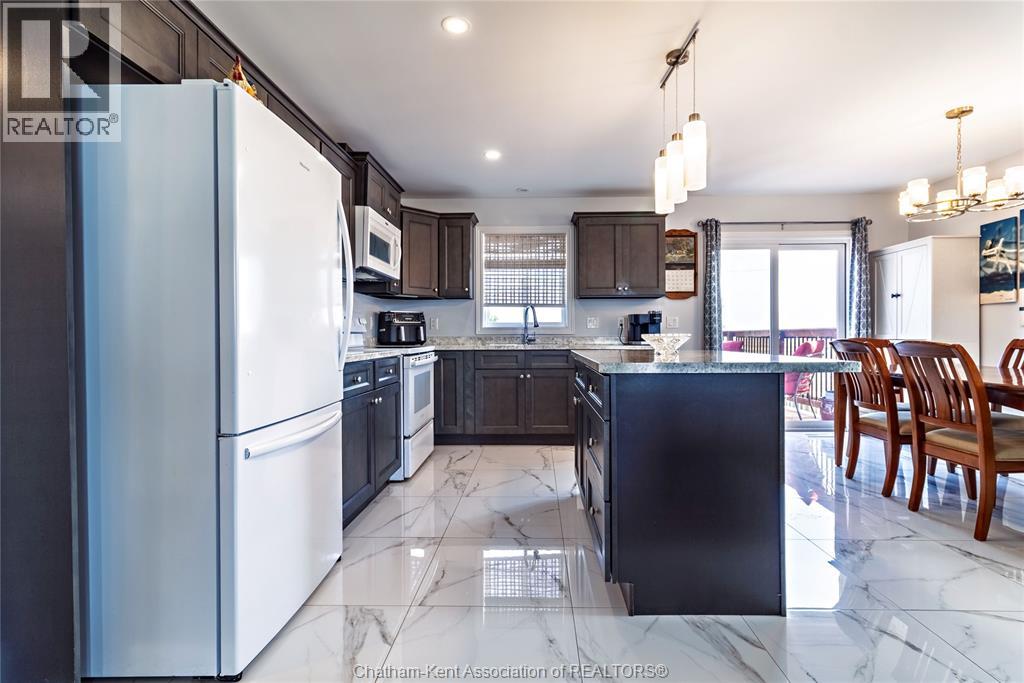 79 Blackacre Crescent, Tilbury, Ontario  N0P 2L0 - Photo 10 - 26021630