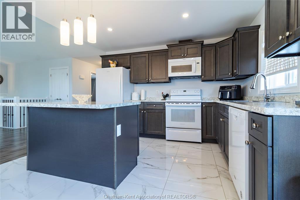 79 Blackacre Crescent, Tilbury, Ontario  N0P 2L0 - Photo 13 - 26021630