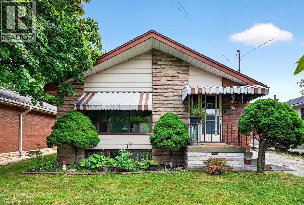 95 West 4th Street, Hamilton, Ontario  L9C 3M8 - Photo 3 - 40859790