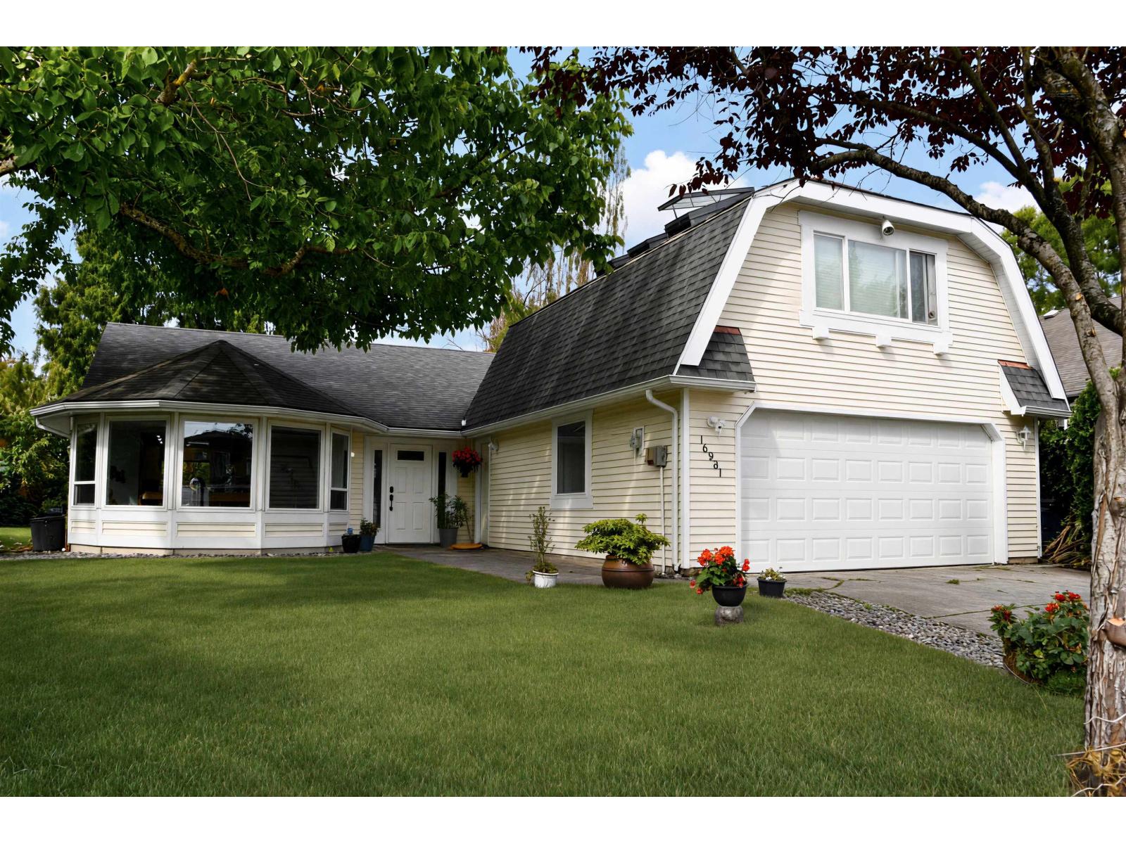 16281 11 AVENUE, surrey, British Columbia