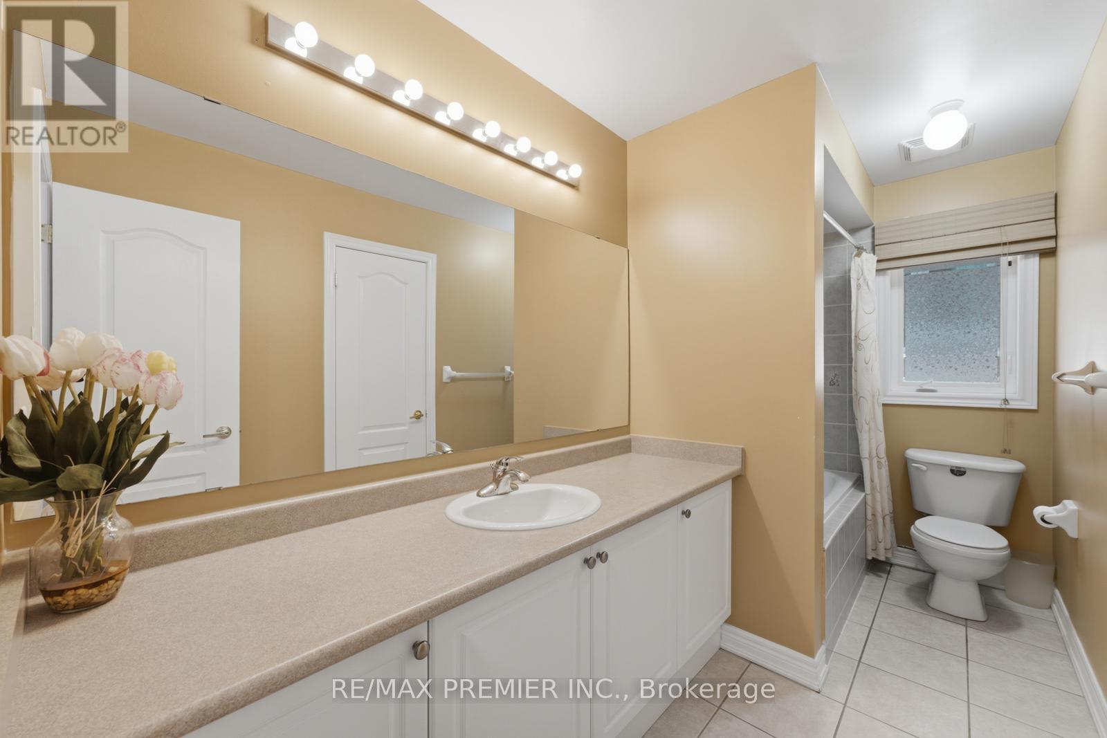 63 Summeridge Drive, Vaughan, Ontario  L4J 8T3 - Photo 46 - N13744266