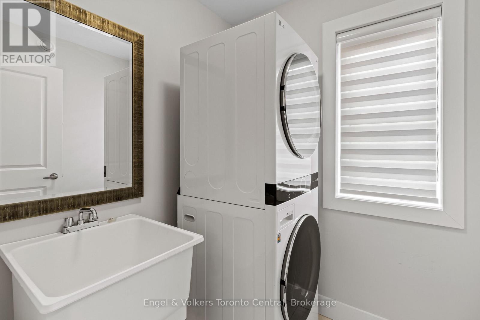 145 Sycamore Street, Blue Mountains, Ontario  L9Y 4E4 - Photo 35 - X13745120