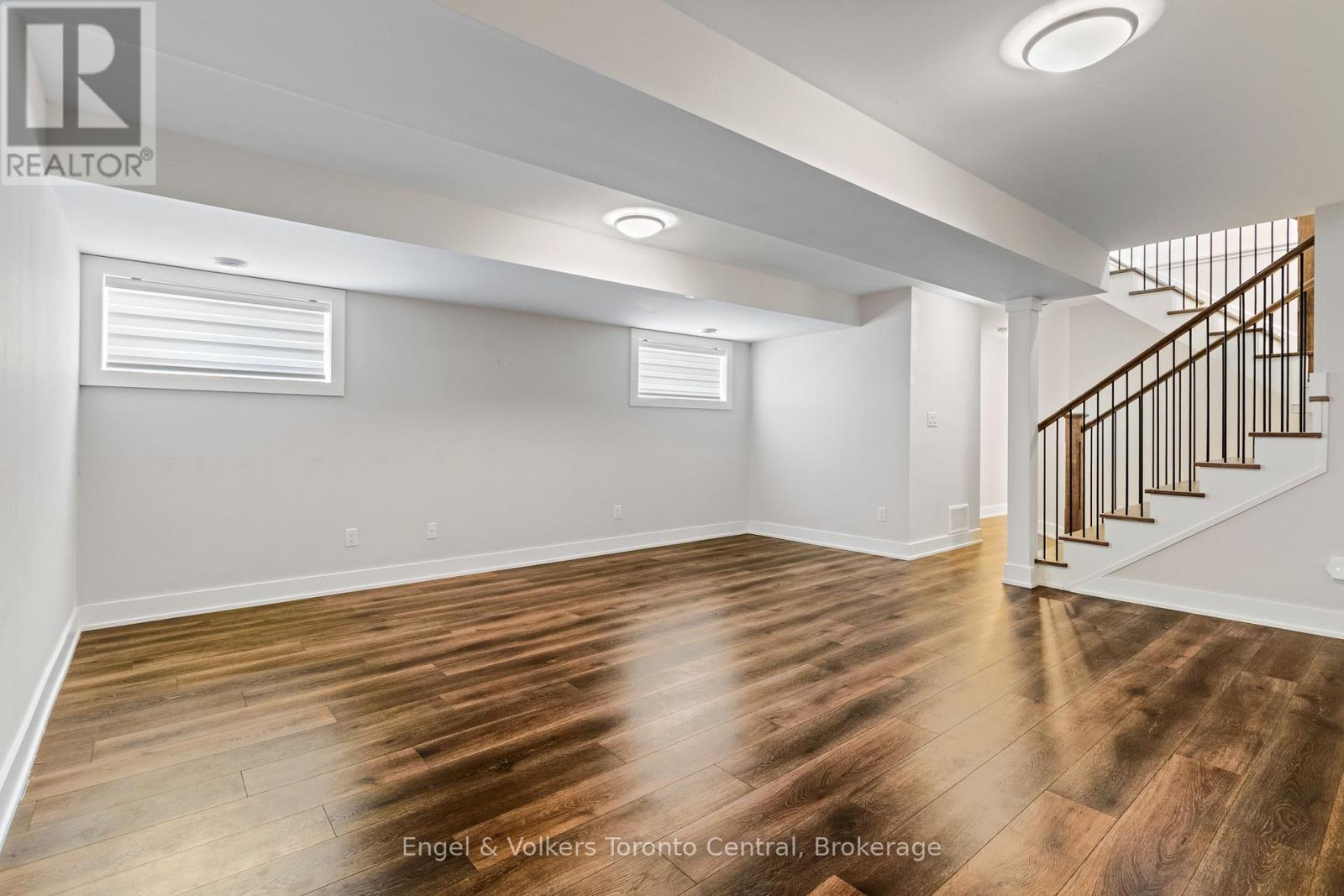 145 Sycamore Street, Blue Mountains, Ontario  L9Y 4E4 - Photo 38 - X13745120