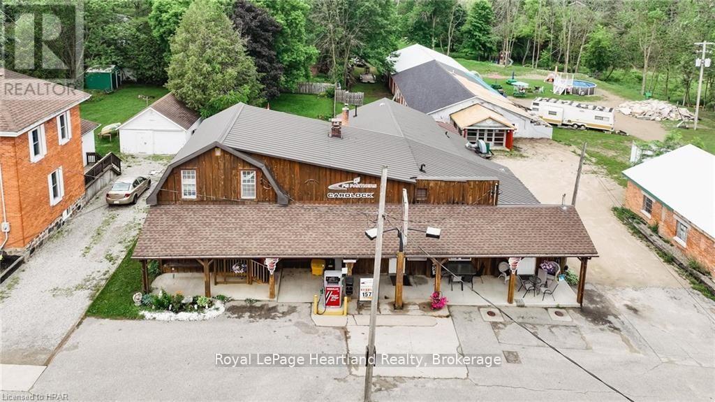 3064 Patrick Street, Howick, Ontario  N0G 1V0 - Photo 2 - X13745224