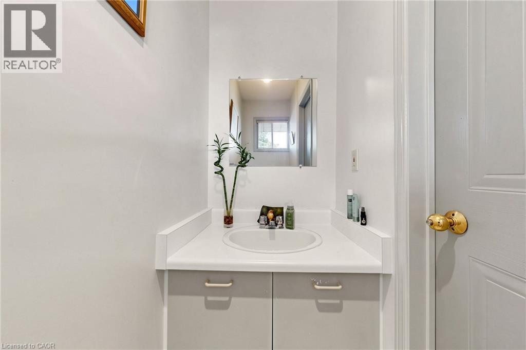 1380 Hazel Mccleary Drive, Oakville, Ontario  L6J 7B1 - Photo 14 - 40860660