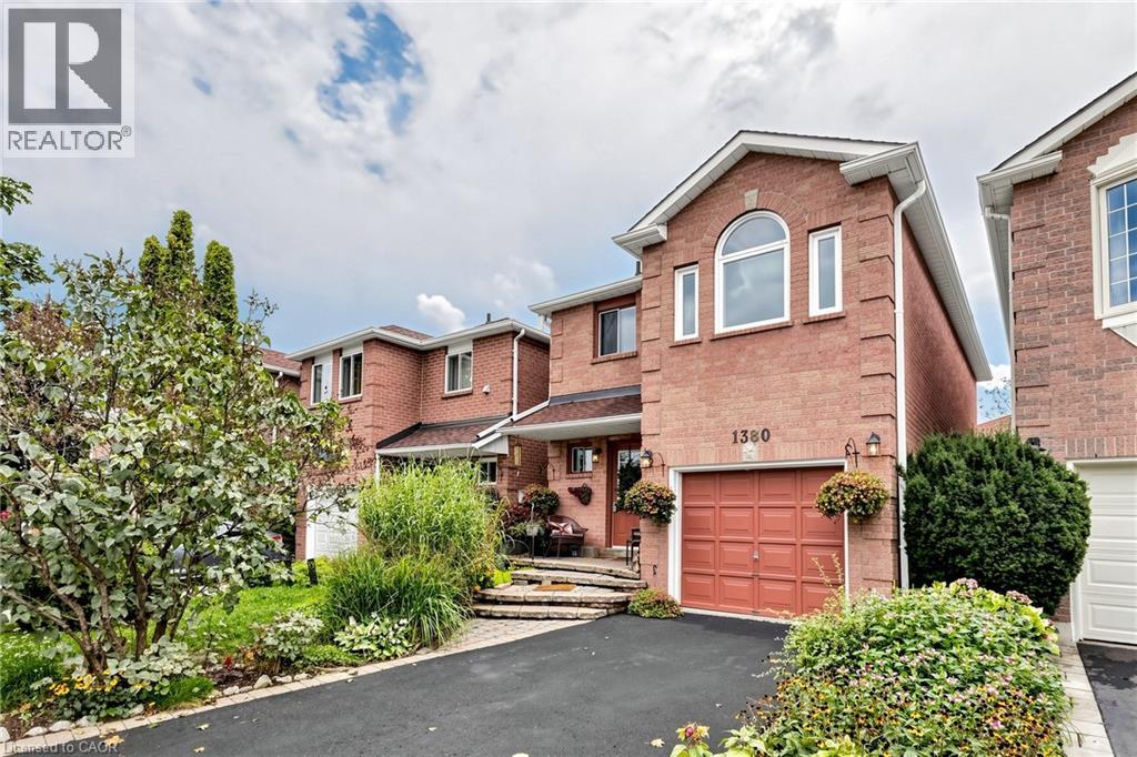 1380 Hazel Mccleary Drive, Oakville, Ontario  L6J 7B1 - Photo 2 - 40860660