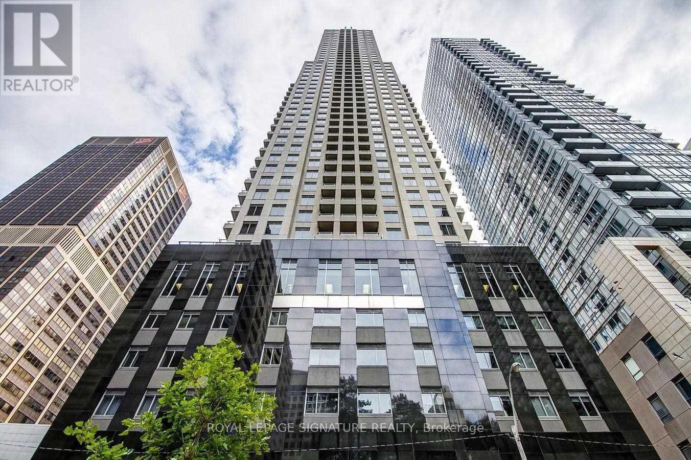 503 - 35 Balmuto Street, Toronto, Ontario  M4Y 0A3 - Photo 3 - C13745118