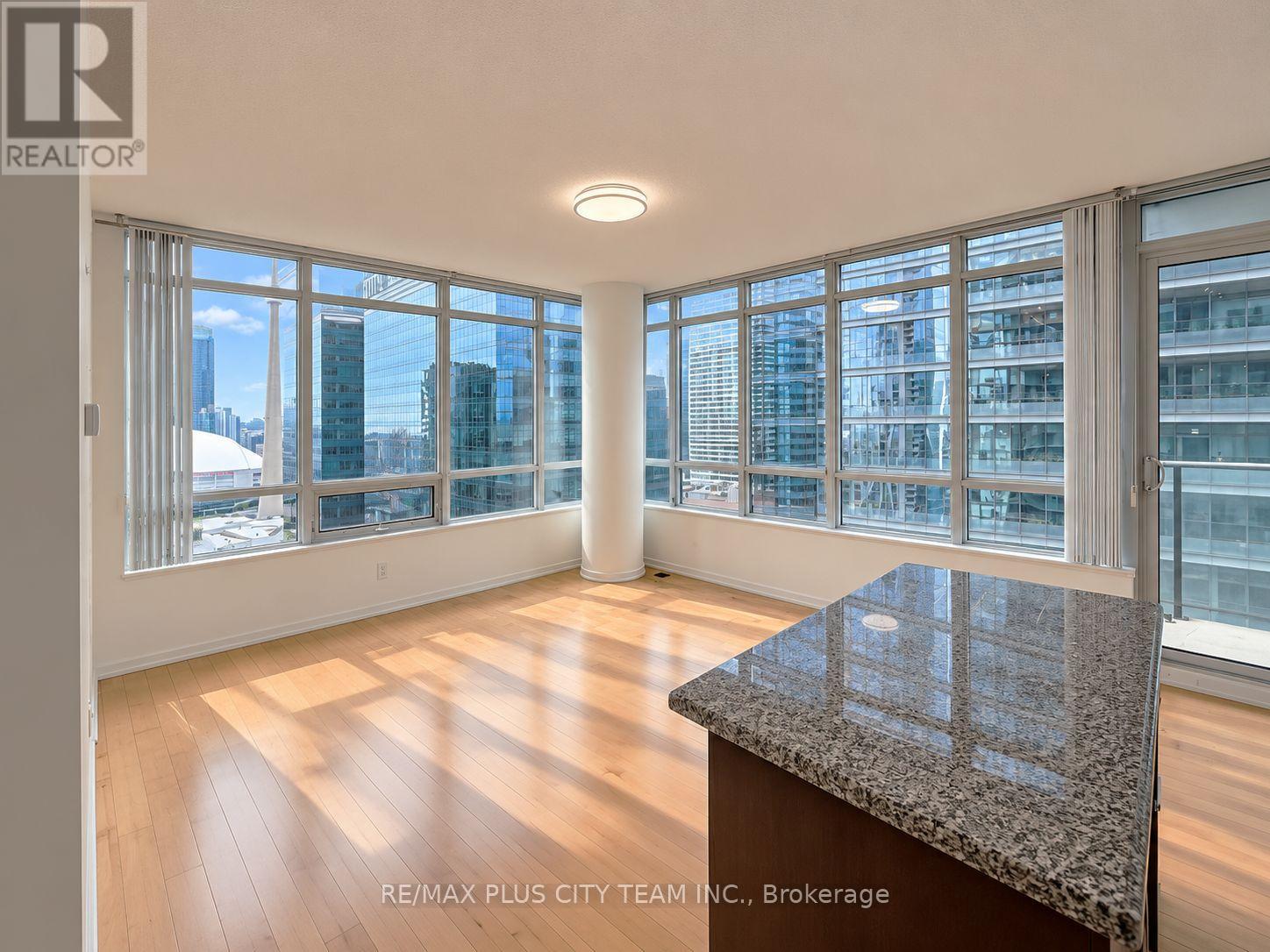 2605 - 65 Bremner Boulevard, Toronto, Ontario  M5J 0A7 - Photo 1 - C13745234