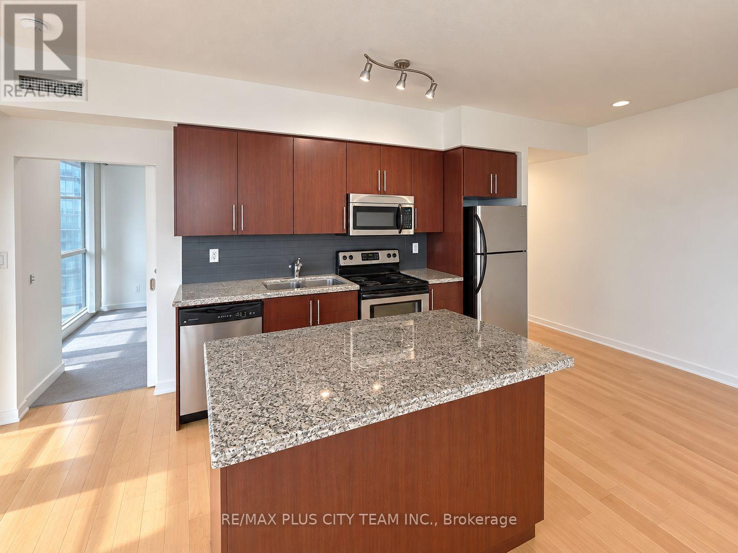 2605 - 65 Bremner Boulevard, Toronto, Ontario  M5J 0A7 - Photo 6 - C13745234