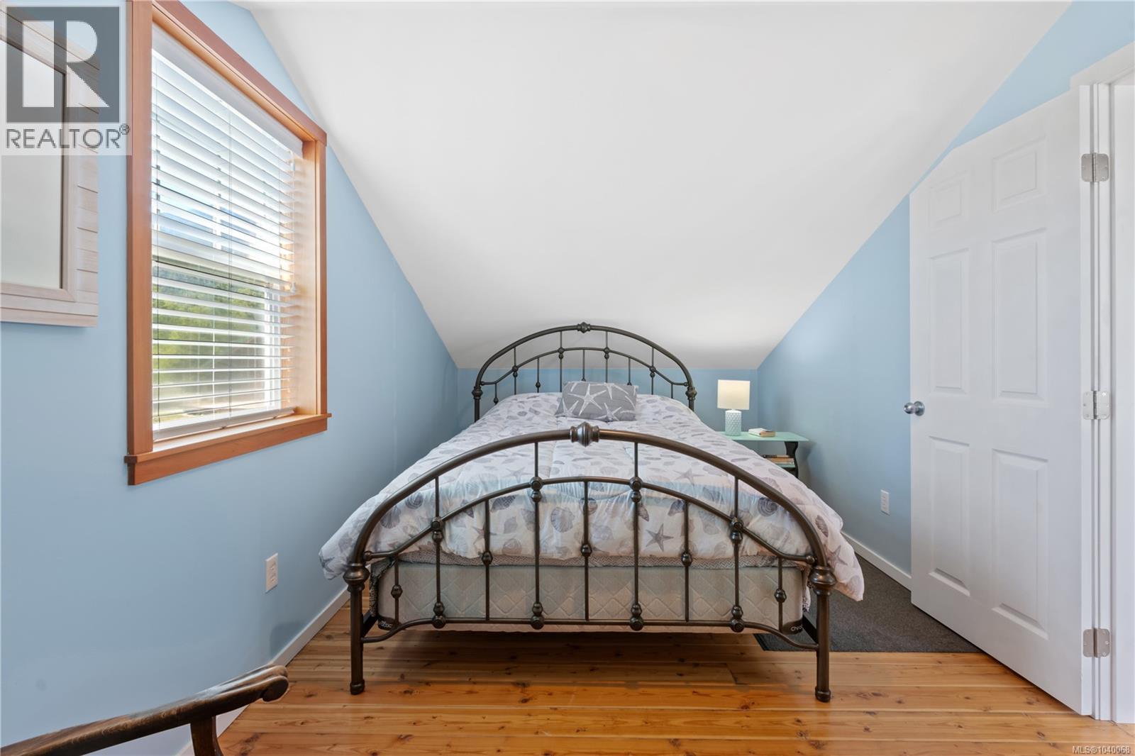 1129 Fifth Ave, Ucluelet, British Columbia V0R 3A0 - Photo 8 - 1040068
