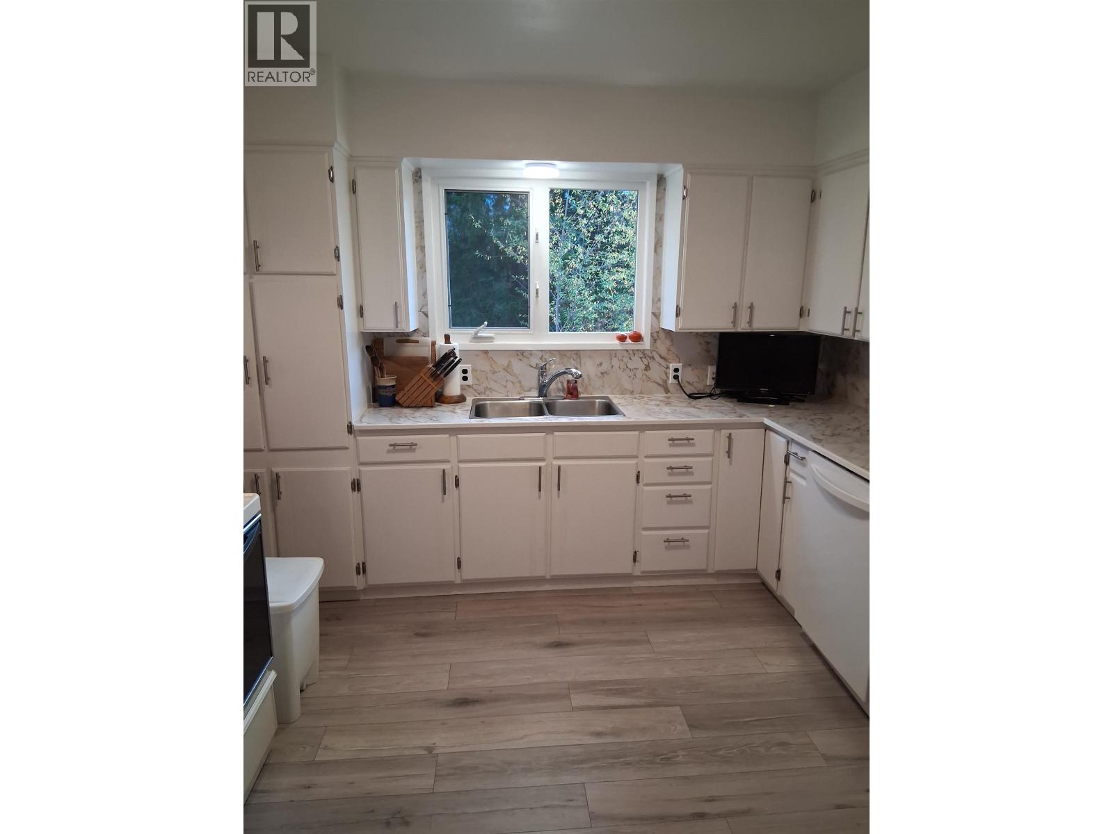 13096 Narrows Road, Madeira Park, British Columbia  V0N 2H1 - Photo 12 - R3160699