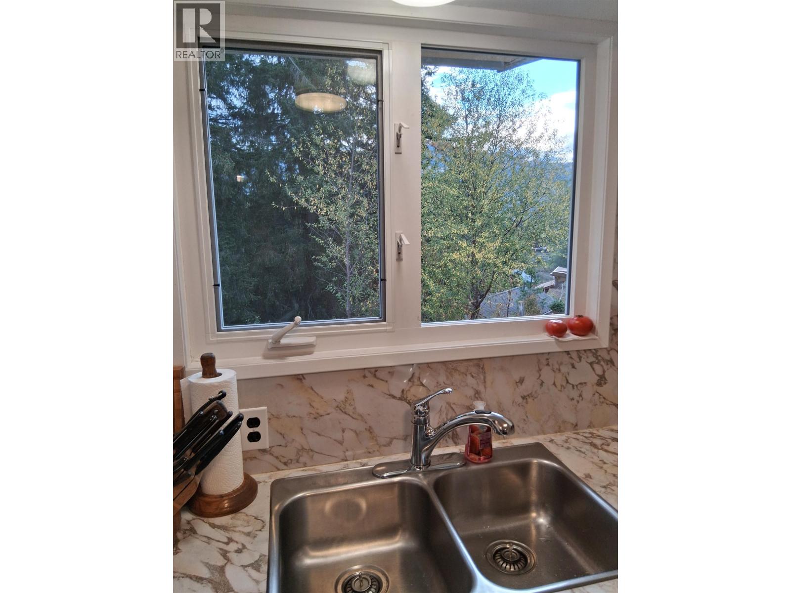 13096 Narrows Road, Madeira Park, British Columbia  V0N 2H1 - Photo 13 - R3160699