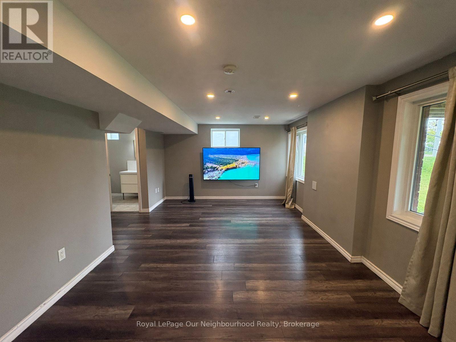 1 Richard Davies Crescent, Clarington, Ontario  L1C 3K2 - Photo 11 - E13745138