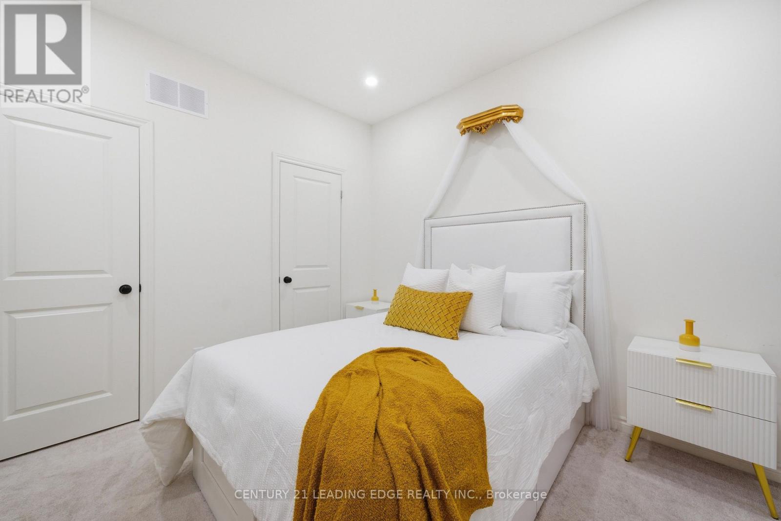 12 Coppini Lane, Ajax, Ontario  L1S 0G9 - Photo 19 - E13745158