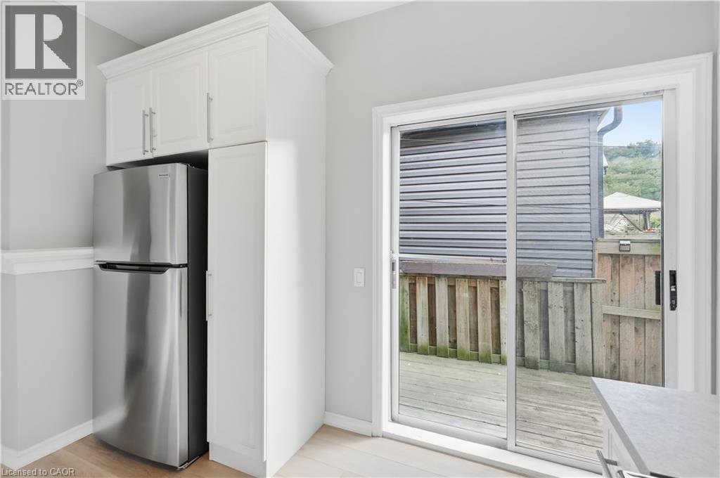 62 Cedar Avenue, Hamilton, Ontario  L8M 3A8 - Photo 12 - 40857722