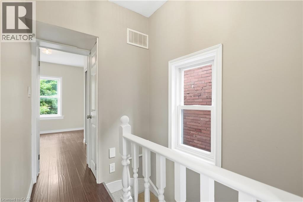 62 Cedar Avenue, Hamilton, Ontario  L8M 3A8 - Photo 16 - 40857722