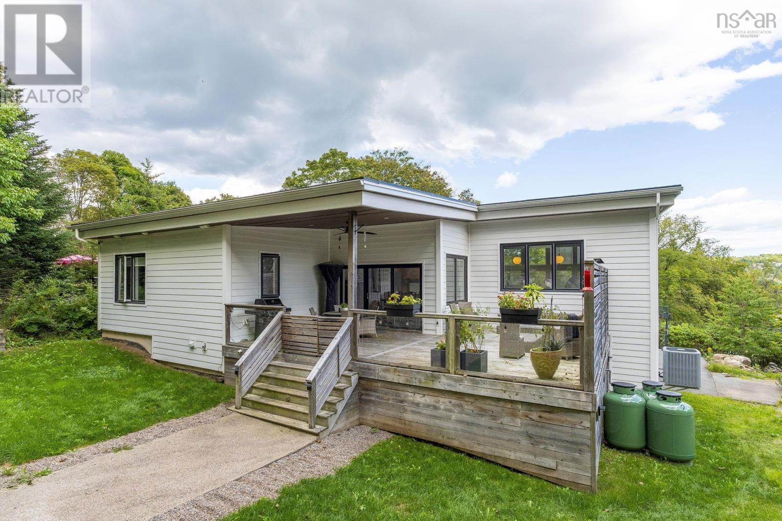 8 First Avenue, Bedford, Nova Scotia  B4A 1Z4 - Photo 45 - 202622434