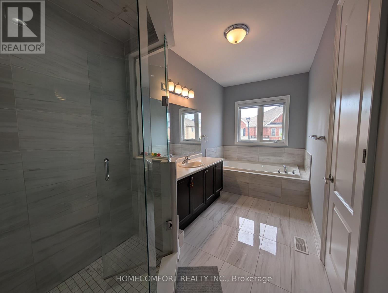 230 Paradelle Drive, Richmond Hill, Ontario  L4E 0E4 - Photo 34 - N13745188
