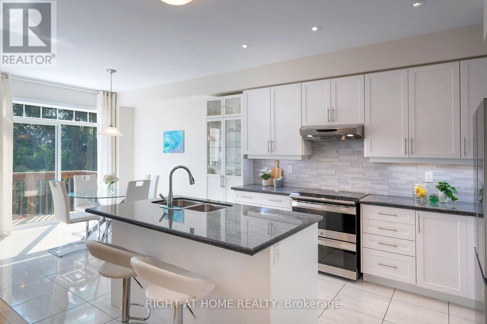 43 Hopewell Street, Vaughan, Ontario  L4H 3Y1 - Photo 11 - N13745192