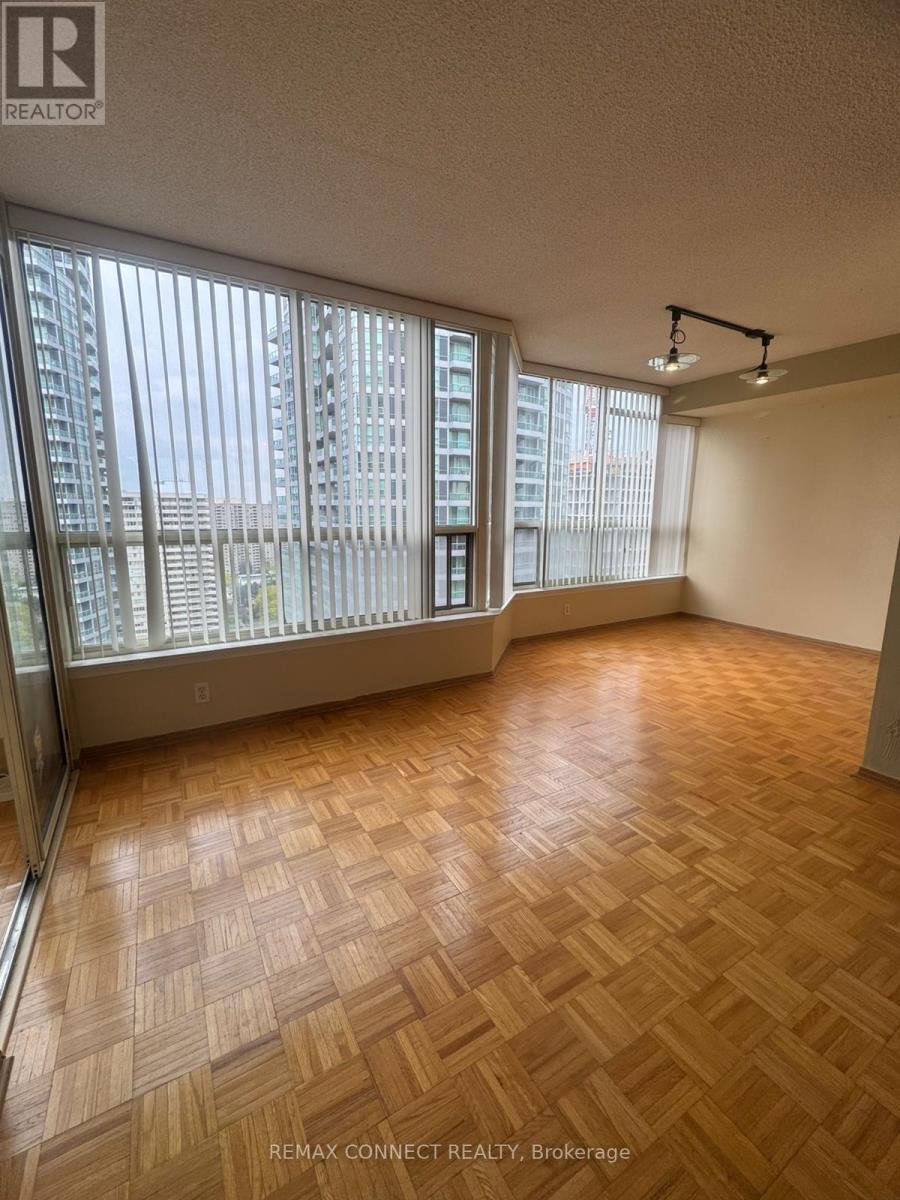 1908 - 55 Elm Drive W, Mississauga, Ontario  L5B 3Z3 - Photo 14 - W13745096