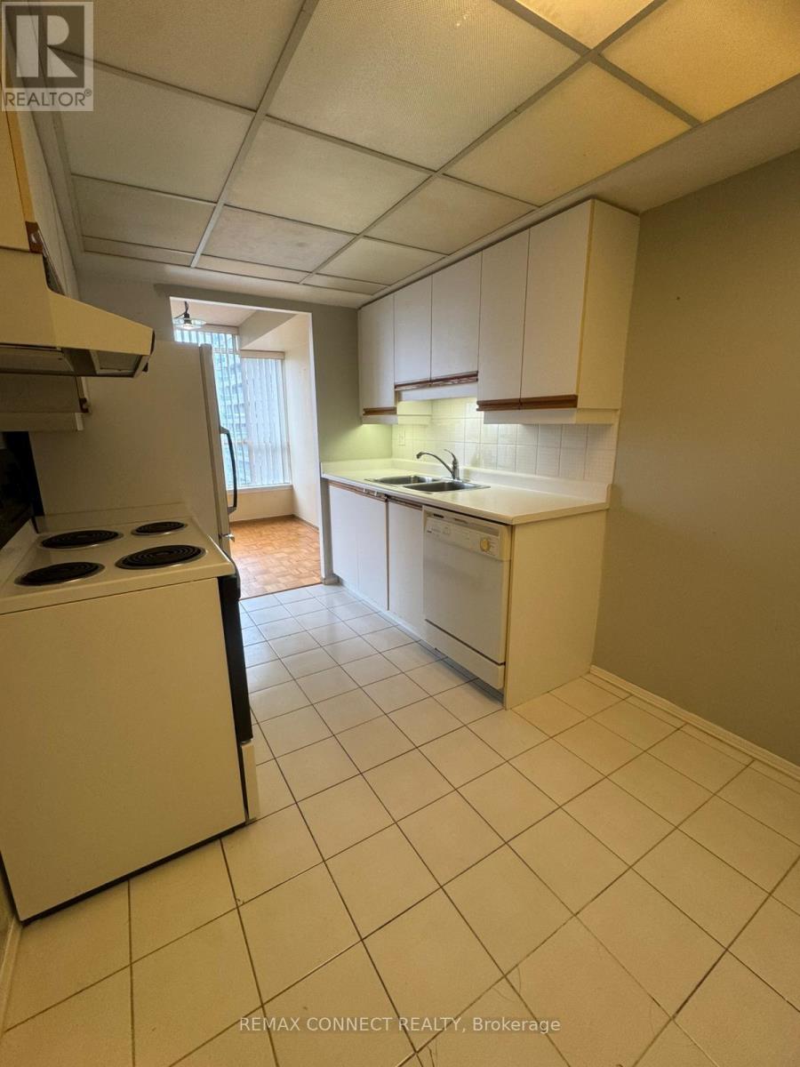 1908 - 55 Elm Drive W, Mississauga, Ontario  L5B 3Z3 - Photo 17 - W13745096
