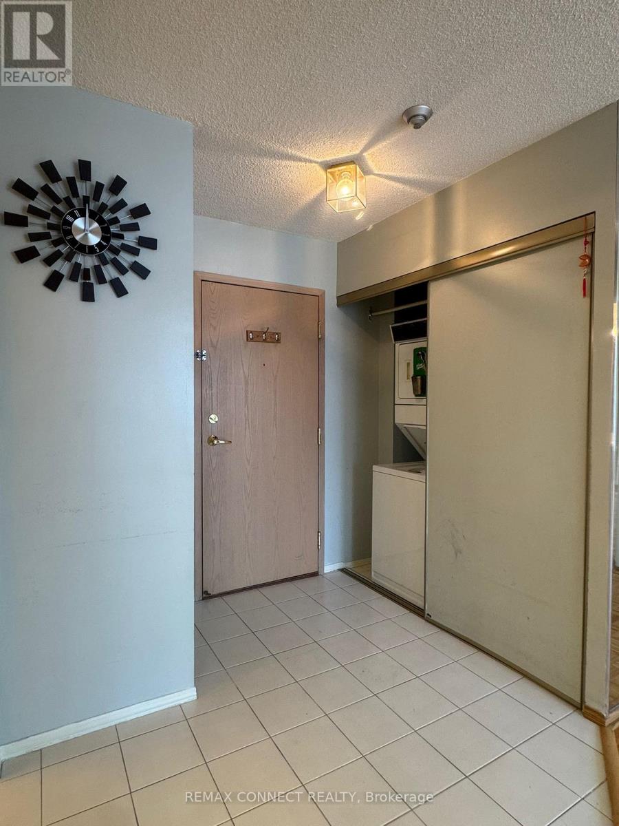 1908 - 55 Elm Drive W, Mississauga, Ontario  L5B 3Z3 - Photo 5 - W13745096