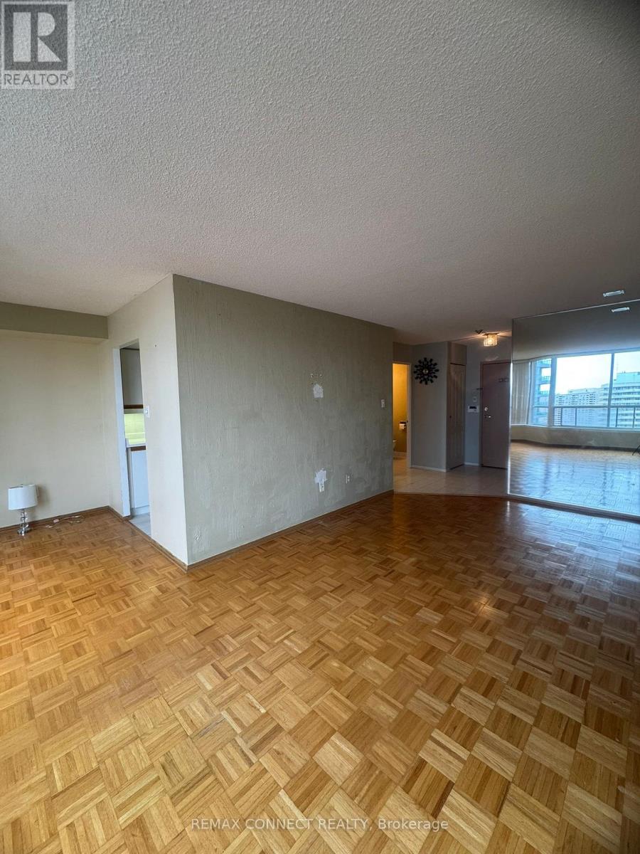 1908 - 55 Elm Drive W, Mississauga, Ontario  L5B 3Z3 - Photo 7 - W13745096