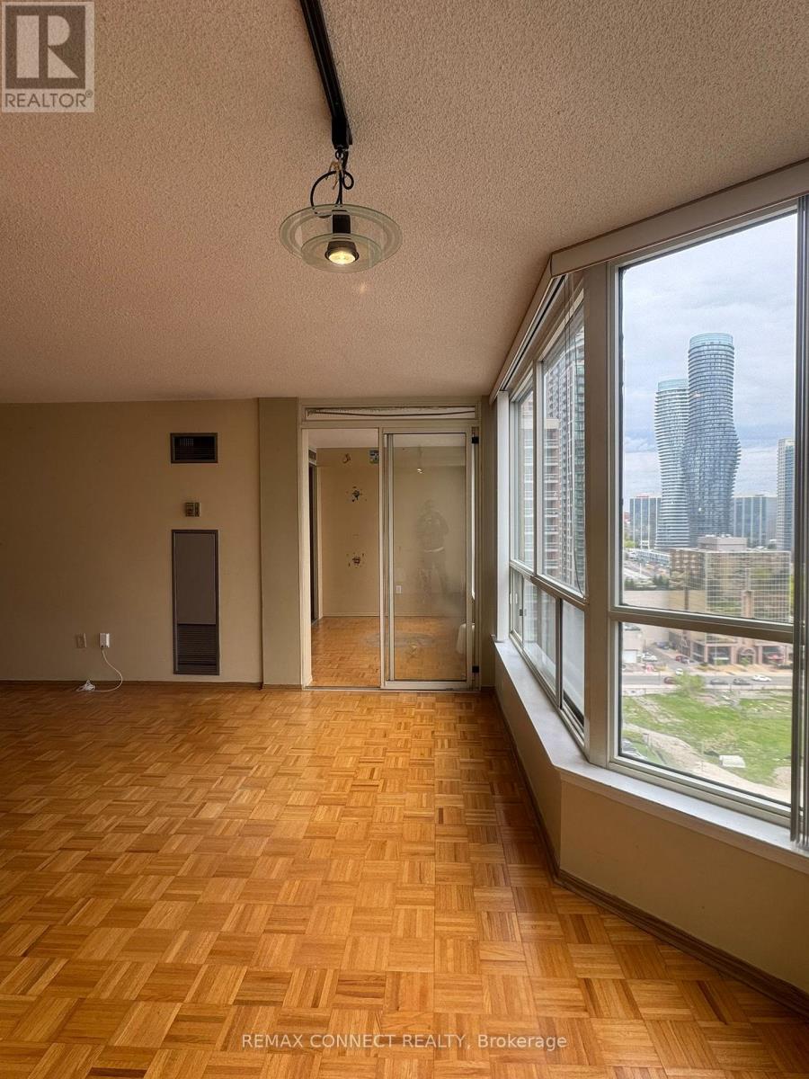 1908 - 55 Elm Drive W, Mississauga, Ontario  L5B 3Z3 - Photo 9 - W13745096