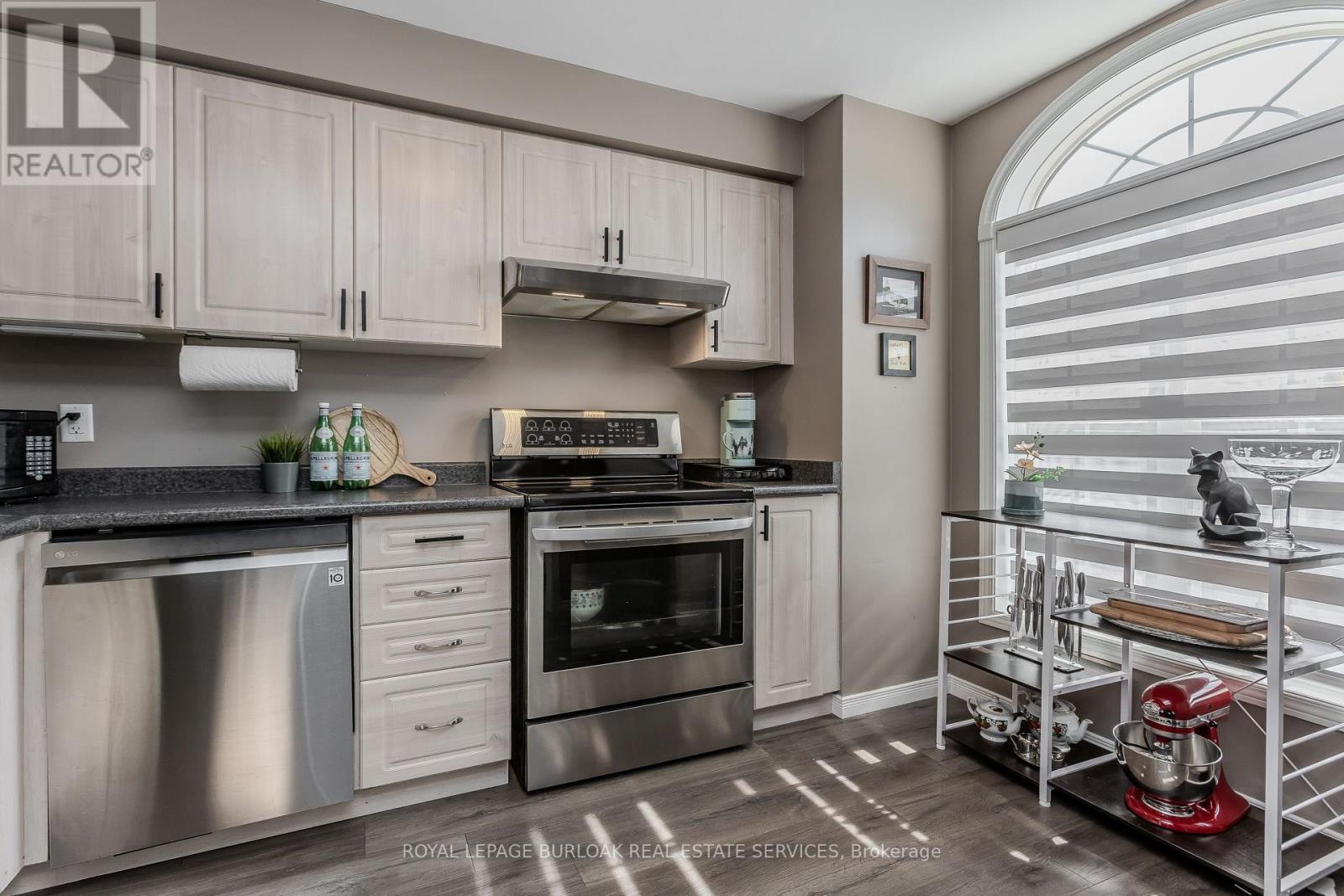 3 - 4200 Kilmer Drive, Burlington, Ontario  L7M 4Y2 - Photo 6 - W13745144