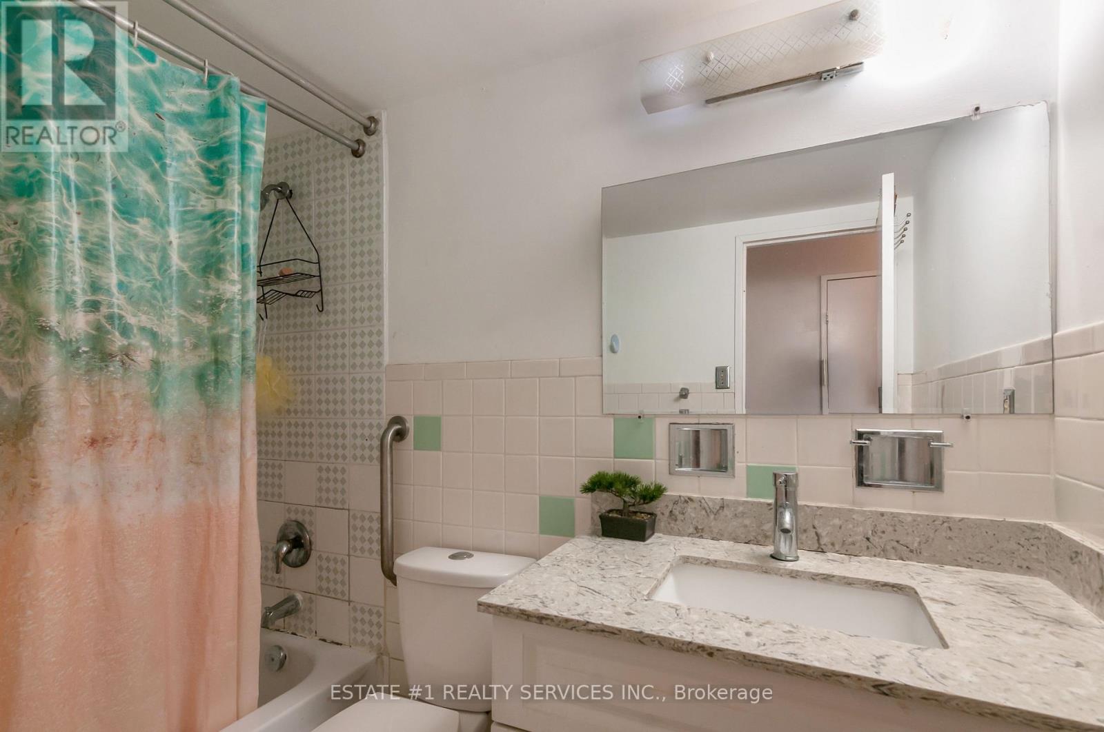 402 - 3555 Derry Road E, Mississauga, Ontario  L4T 1B2 - Photo 10 - W13745262