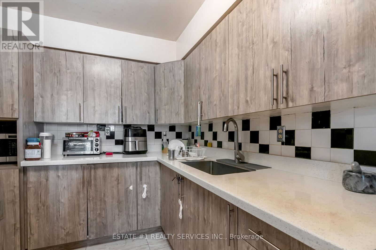 402 - 3555 Derry Road E, Mississauga, Ontario  L4T 1B2 - Photo 23 - W13745262